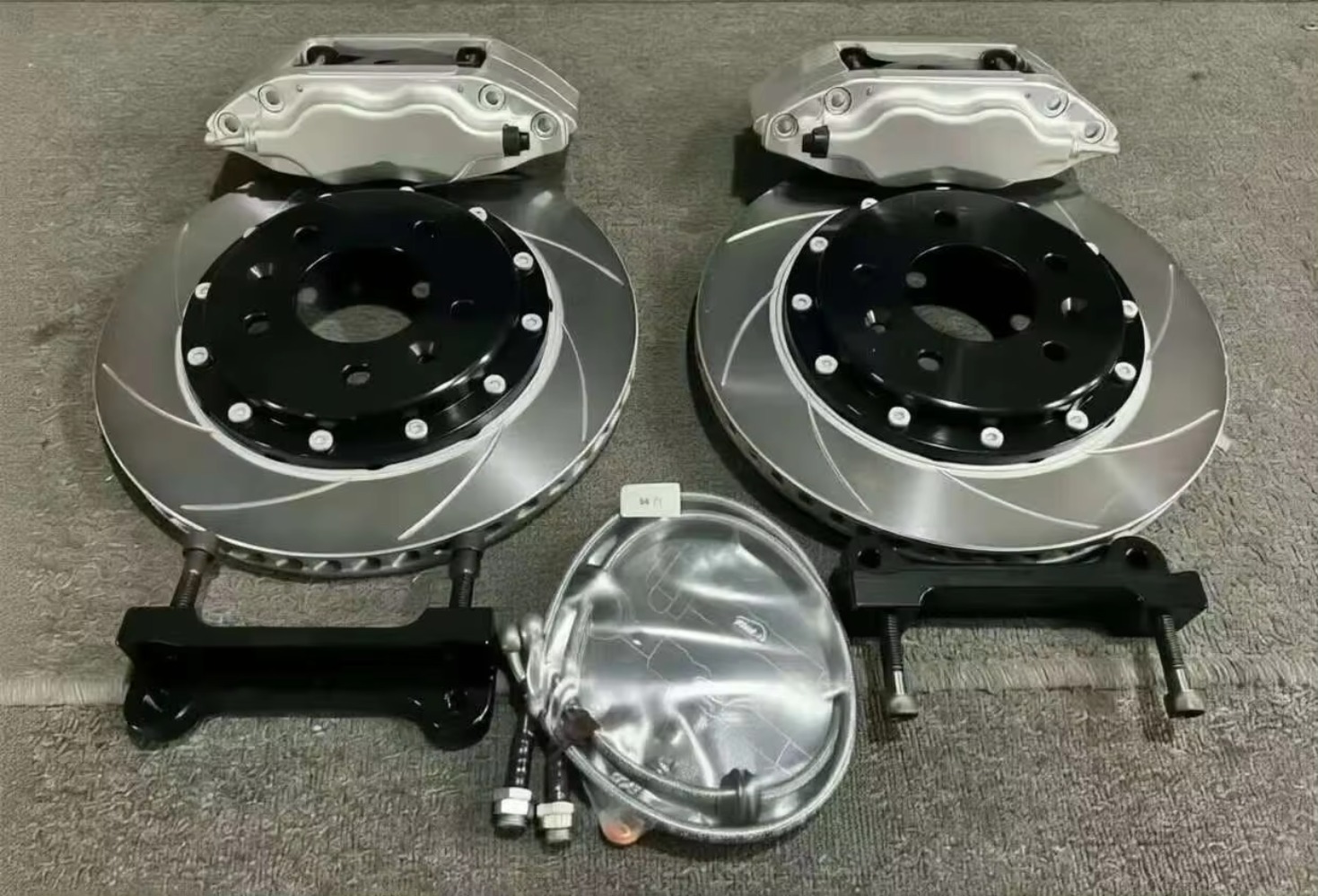 새로운 고성능 알루미늄 합금 레이싱 브레이크 캘리퍼 키 - Forged Front Brake Caliper 4 Piston 리뷰 및 가격